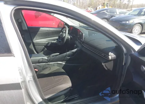 2023 Hyundai Elantra Sel from USA, damaged, VIN 5NPLM4AG6PH091535